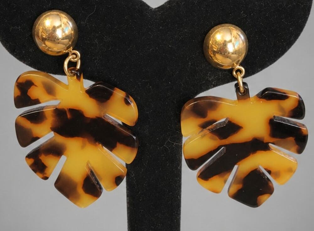 Vintage Cheetah Print Palm Leaf Long Dangle Pierced Earrings Lucite 2.25" kp-35